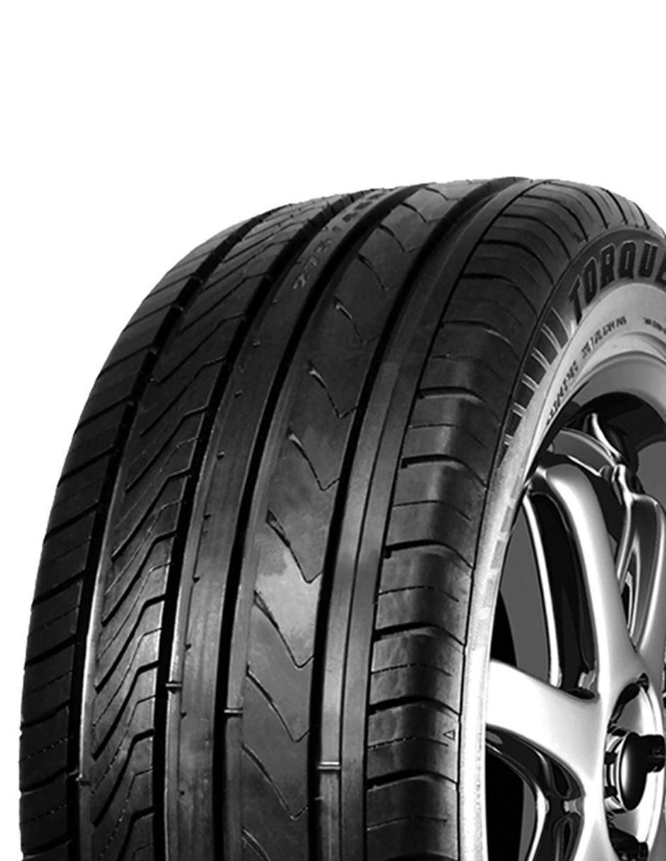 Llanta para auto Torque Tq-Hp701 215 / 60 R17