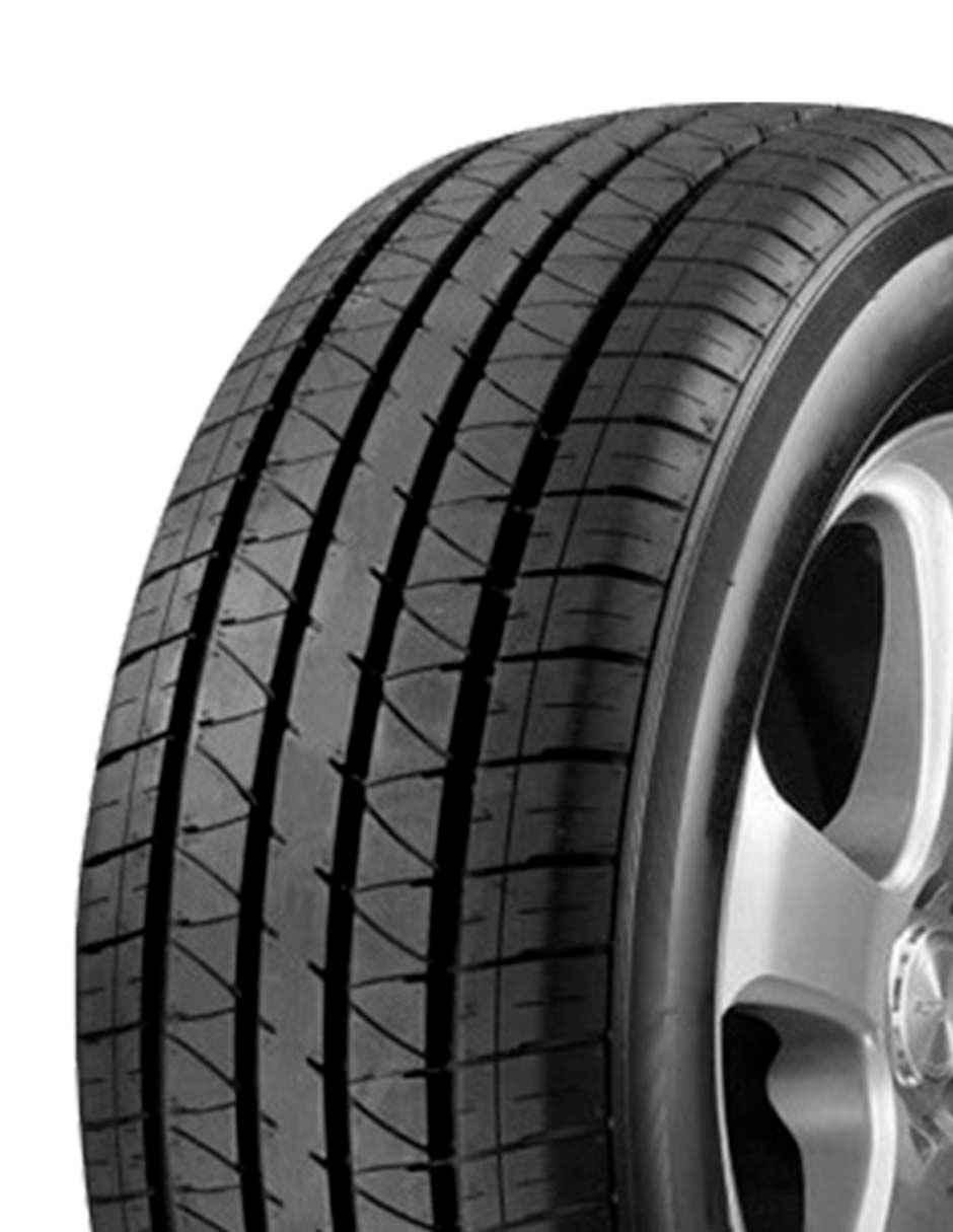 Llanta para auto Maxtrek Su-830 215 / 70 R15
