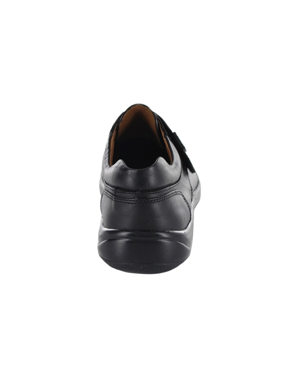 Zapato de piel para niño