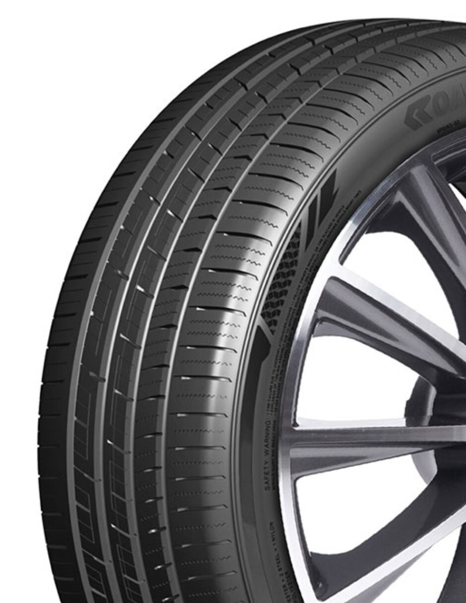 Llanta para auto Terrena UHP 225/55R17 4