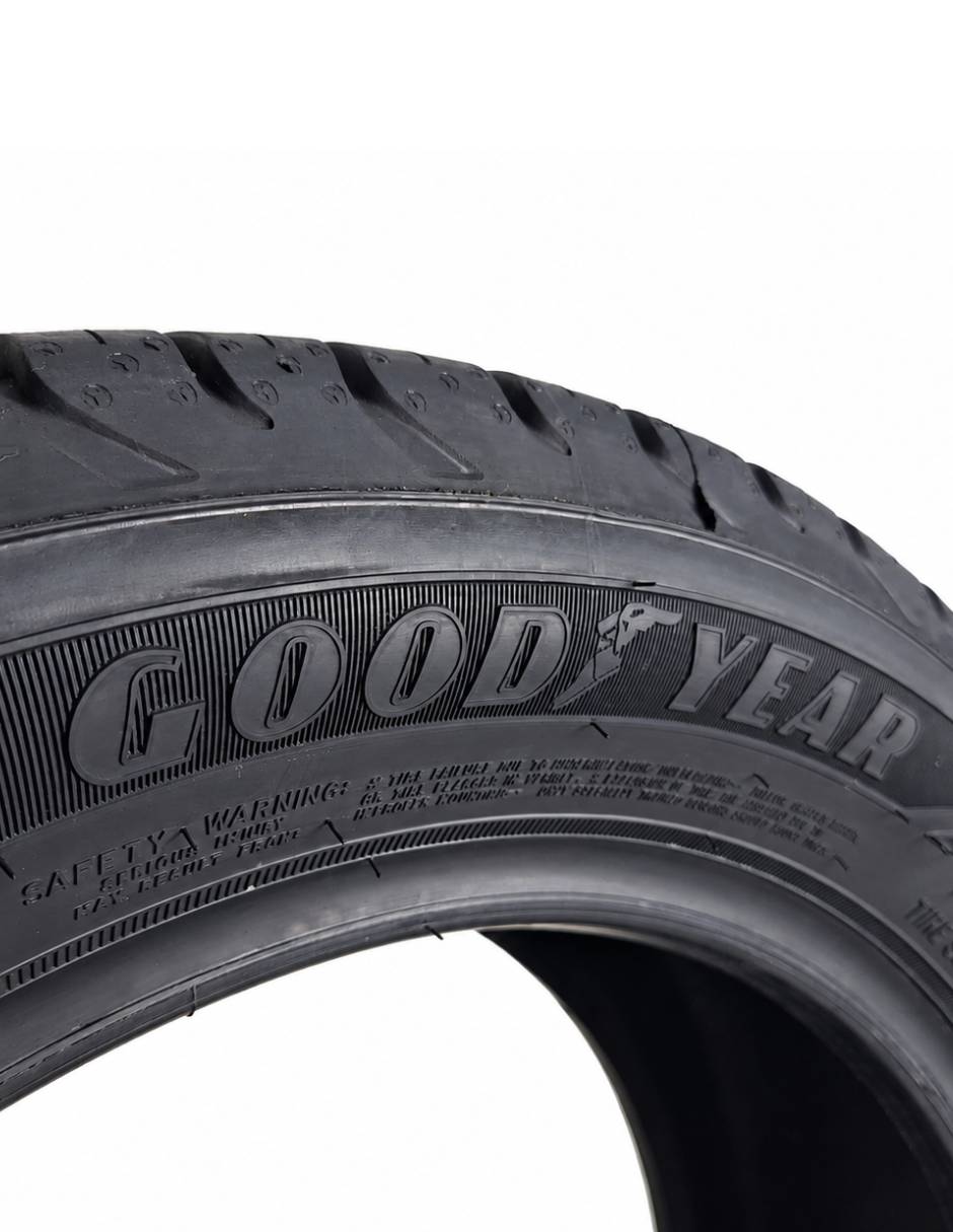 Set de llantas para auto eagle sport 2 215 / 50 r17 5